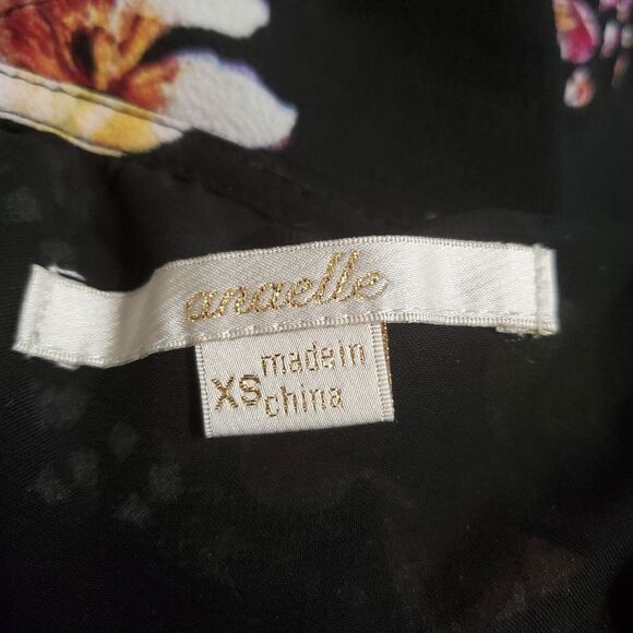 Anaelle Black Floral Dress - Picture 6 of 7